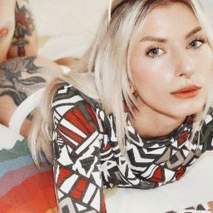 Meet your Posher, Tiffanie